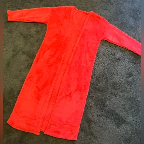 Fuzzy 3 Piece Loungewear Set Size S NWOT - Picture 7 of 7